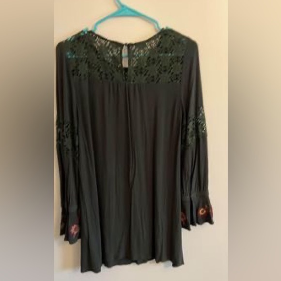 Alter’d State women’s dress - Picture 4 of 5